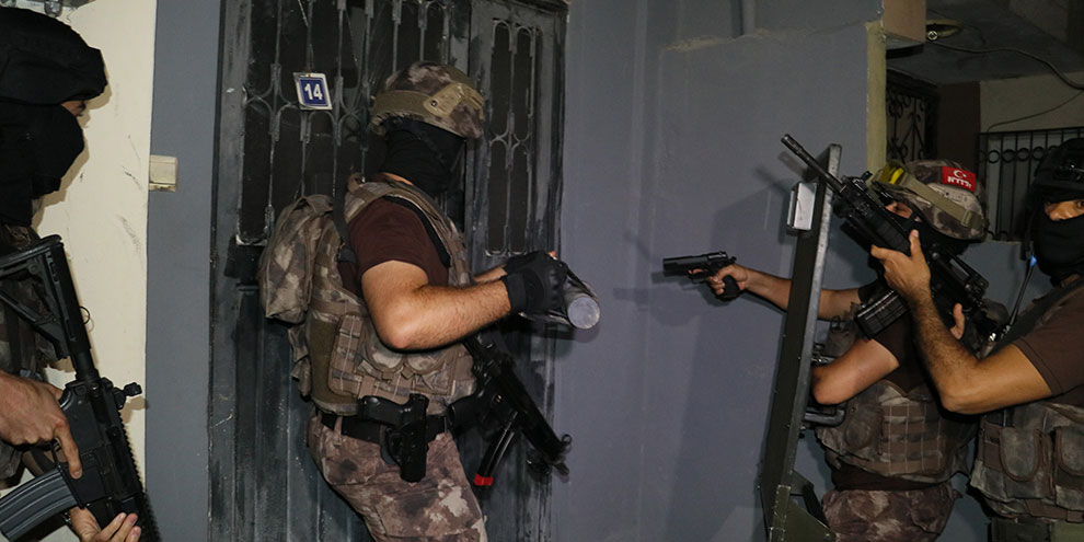 PKK/KCK’ya şafak vakti baskın: 17 gözaltı