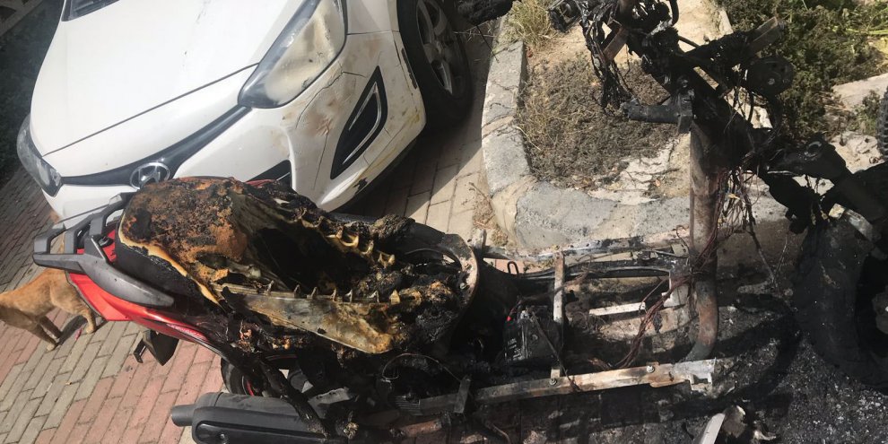 Çalamadıkları motoru ateşe verdiler