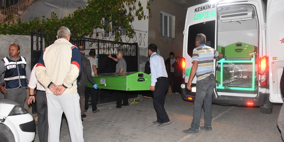 Kocası tarafından bıçaklanan kadın hayatını kaybetti