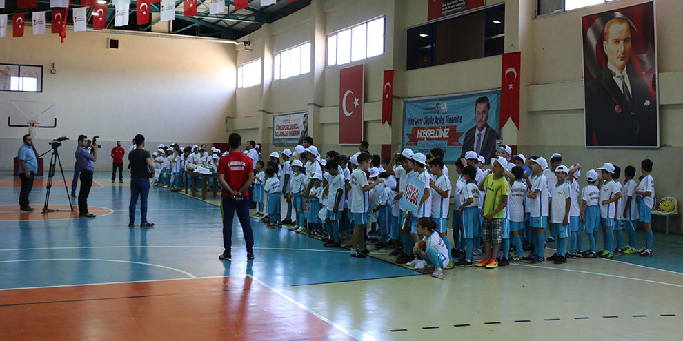 Yaz spor okulları üç ilçede daha açıldı