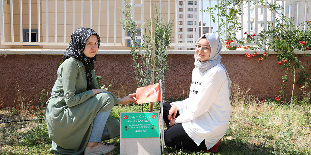 Afrin şehitlerine vefa