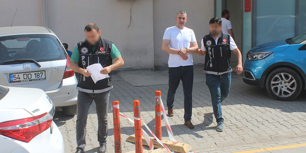 Sakarya'da uyuşturucudan aranan şüpheli yakalandı