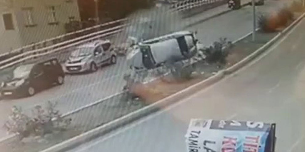 Korkunç kaza güvenlik kamerasında