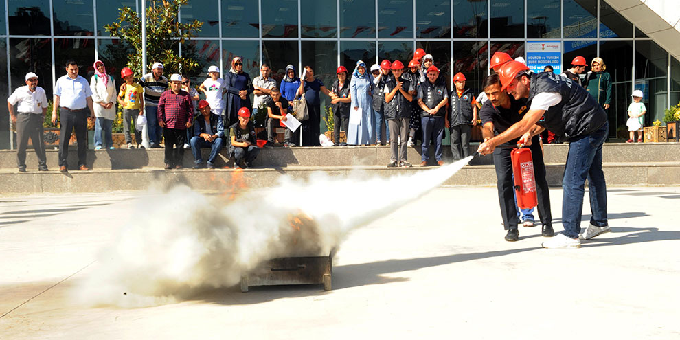 Engellilere yangın eğitim ve tatbikatı