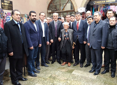 DULKADİROĞLU BELEDİYESİ EL SANATLARINA SAHİP ÇIKTI