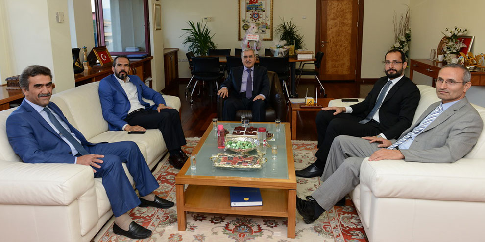 AK Partili Milletvekilleri Rektör Can’ı ziyaret etti