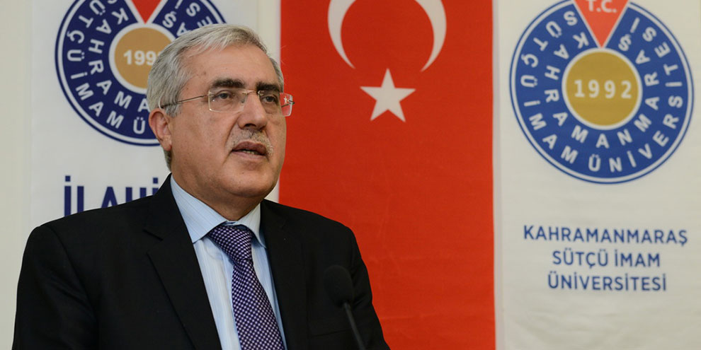 İlahiyat Fakültesi hazırlık sınıfı öğrencilerine oryantasyon semineri verildi