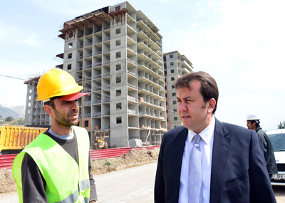 GÜNEŞEVLER KONUTLARI YÜKSELİYOR