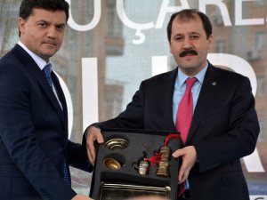 AK PARTİ'NİN YARDIM KONVOYU KAHRAMANMARAŞ’TA