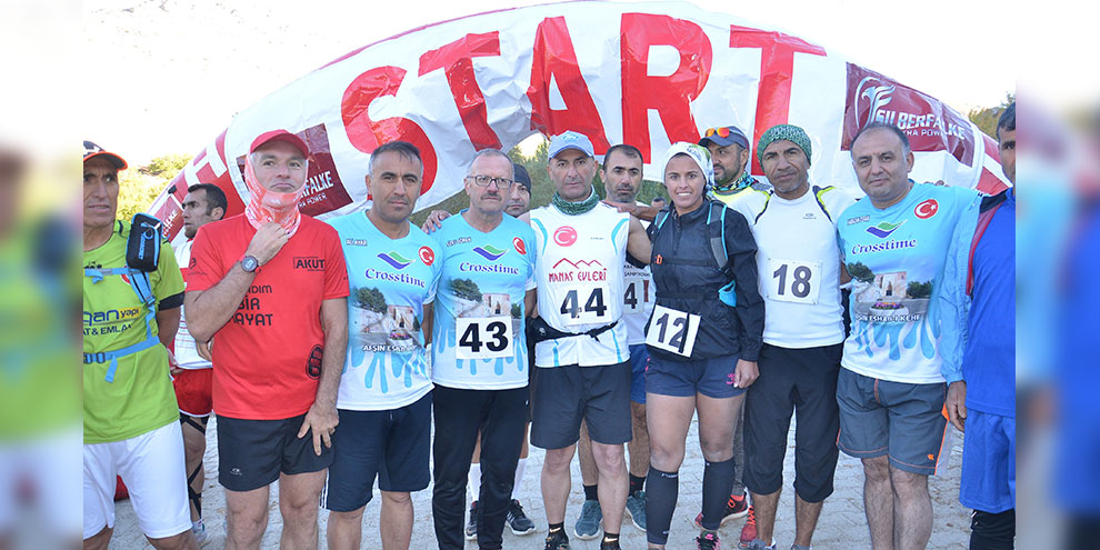 161 kilometrelik Ultra Maratonu 20 saat 50 dakikada koşuldu