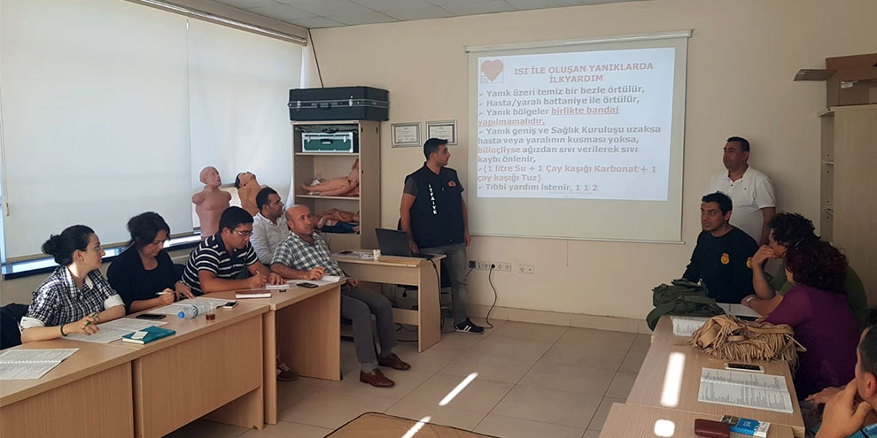 Büyükşehir İtfaiyesi’nden Tarım İl Müdürlüğü personeline ilkyardım eğitimi