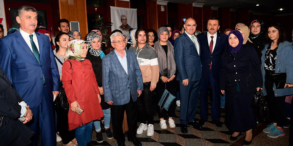 Büyükşehir’den “Özün sözü” galası