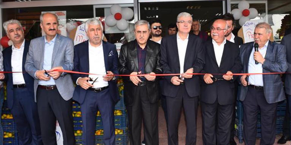 Özçam Marketler 7. şubesini açtı