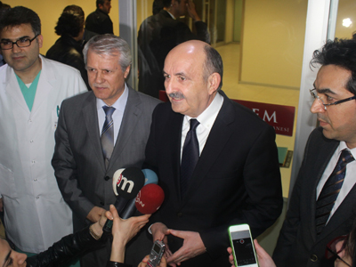 BAKAN MÜEZZİNOĞLU, YARALI POLİSLERİ ZİYARET ETTİ