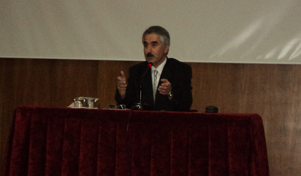 DEMİR: ÖZGÜR BİR FELSEFİ GELENEK OLUŞTURMALIYIZ