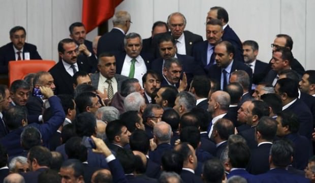 AK Partili Muş küfürbaz vekile dava açacak