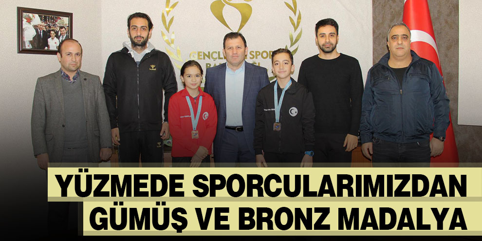 Yüzmede sporcularımızdan gümüş ve bronz madalya