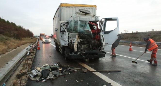 Kamyon tır ile çarpıştı: 1 yaralı