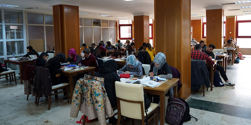 Kahramanmaraş’ta kütüphaneler dolu dolu