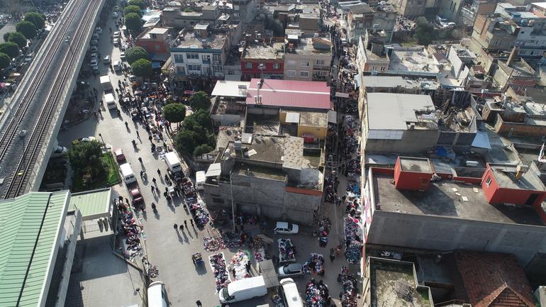 İğne atılsa yere düşmüyor! Vatandaş akın ediyor