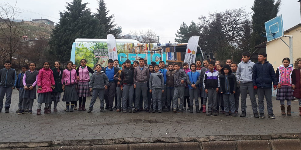 Gezici Halk Kütüphanesi Dereli’de