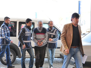 CİNAYET ZANLISINI ‘BEYAZ SAÇ TELİ’ YAKALATTI