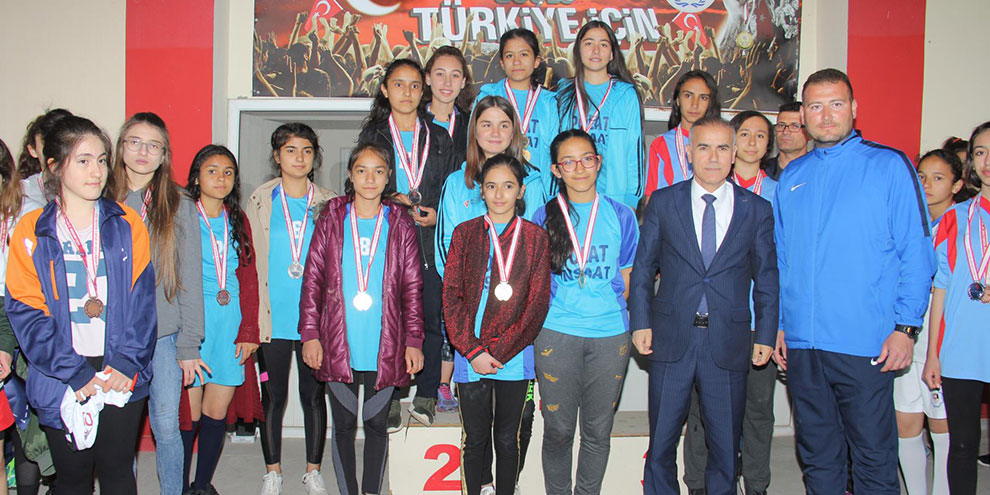 Okul sporları atletizm yıldızlar il birinciliği turnuvası tamamlandı