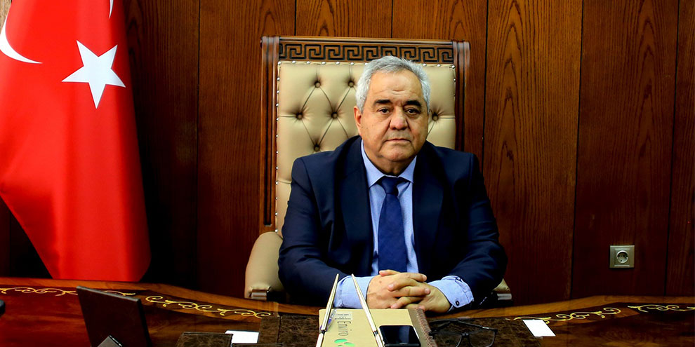 Rektör Özgül'den Berat Kandili mesajı