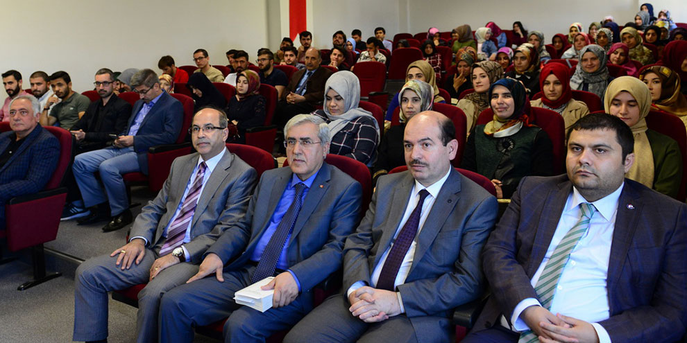 Necip Fazıl Kısakürek’in “Çöle İnen Nur” eseri