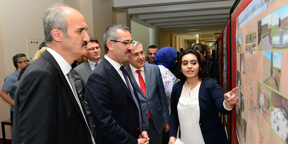 KSÜ’de Bahtiyar Yokuşu Sokak Sağlıklaştırma proje sergisi açıldı