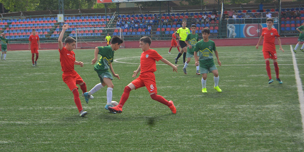 Kahramanmaraş'ta U14 Şampiyonu Amedspor oldu
