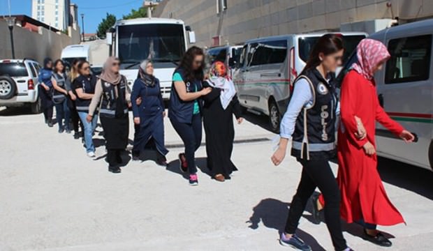 FETÖ'nün kadın yapılanması çökertildi!