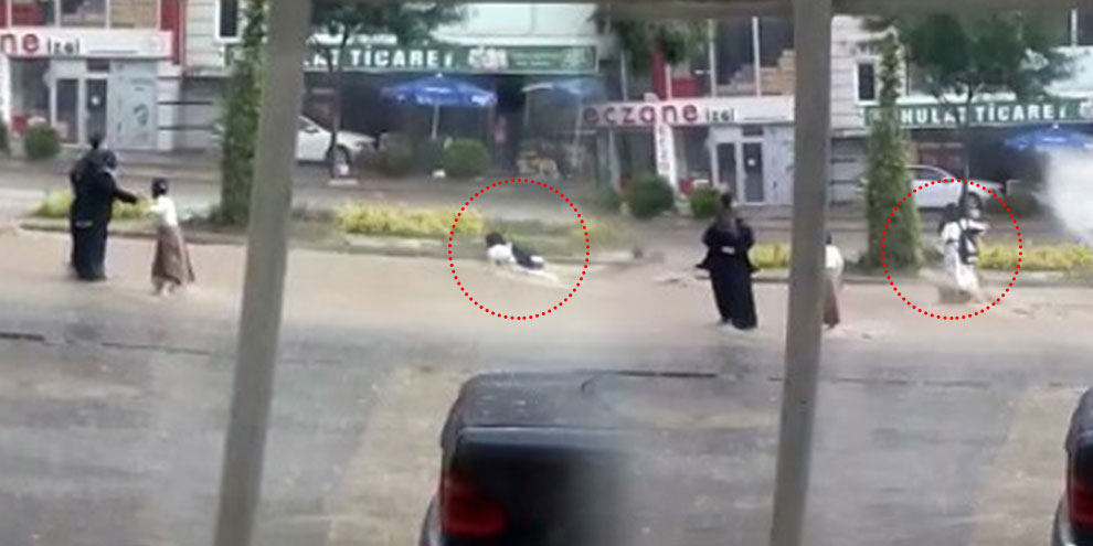 Sel çocuğu böyle sürükledi