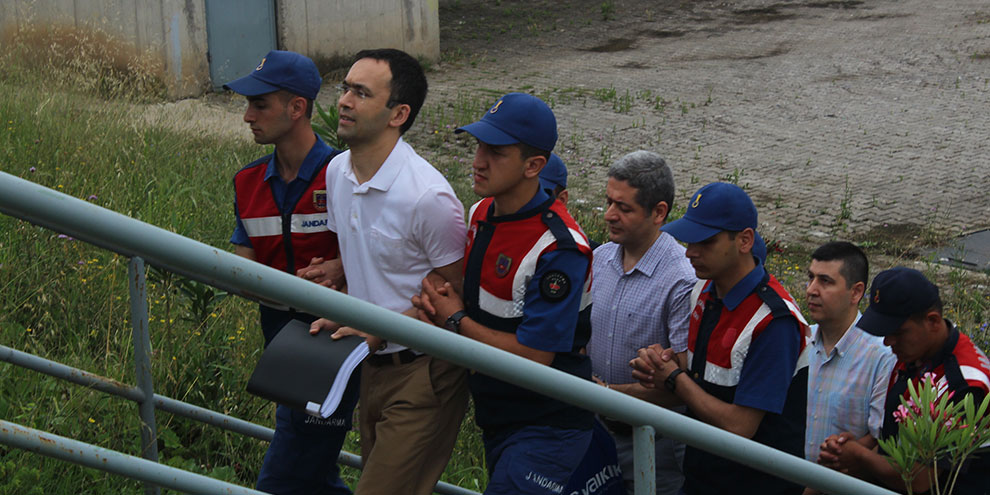 35 sanığın yargılandığı FETÖ davasında karar çıktı