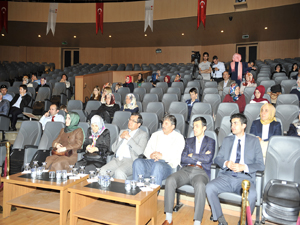 HELAL GIDA KONFERANSI YAPILDI