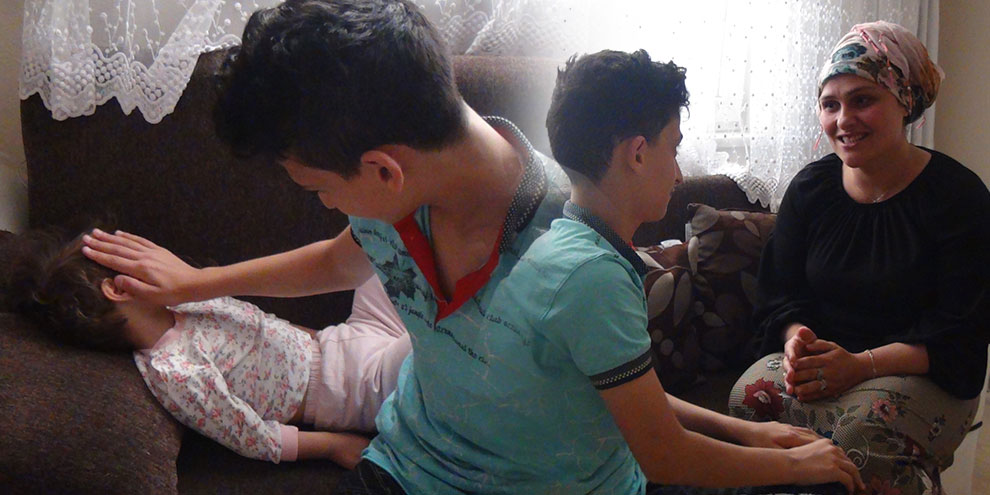 Annelerinin sesini sadece bir kez duydular