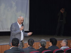 BESTAMİ YAZGAN GÖKSUN’DA SEVENLERİYLE BULUŞTU