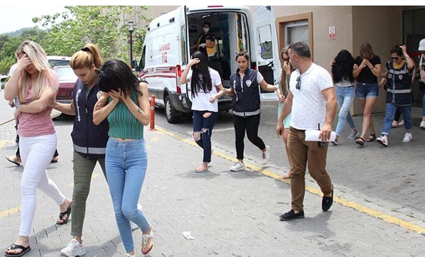 Kataloglu fuhuş çetesi operasyonunda tutuklama!