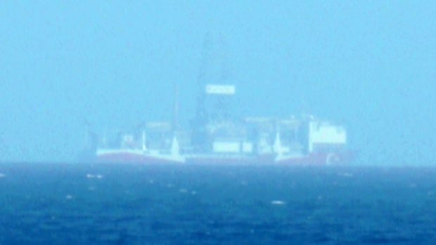 Yavuz isimli sondaj gemimiz puslu havada ilk kez görüntülendi