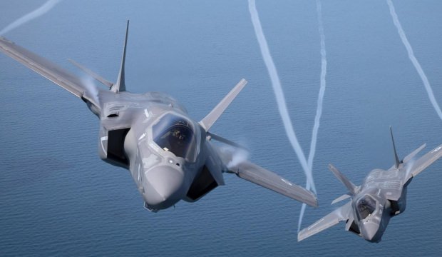 İngilizler F-35'e rakip olacak uçak için harekete geçti