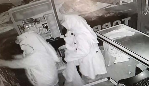 Kadın elbiseli vurgun! Pes dedirten yöntem