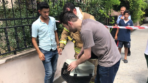 Öldü zannetti, gözyaşlarına boğuldu!