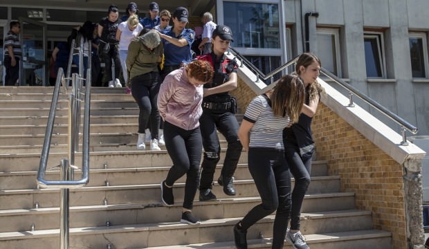 'Avcı Kız' operasyonu! 125 kişi gözaltına alındı...