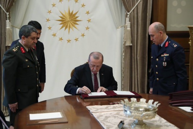 Erdoğan'ın imzaladığı YAŞ kararları açıklandı