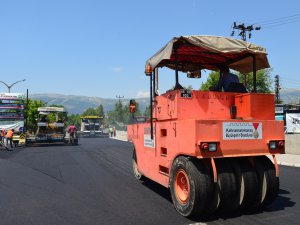 BAŞKAN ERKOÇ ASFALT ÇALIŞMALARINI İNCELEDİ