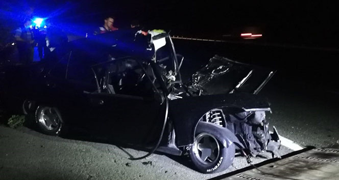 Otoyolda meydana gelen kazayı fark etmeyen sürücü canından oldu