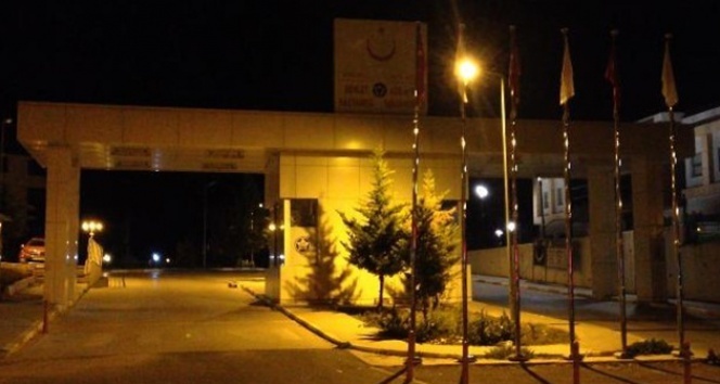 Mezarda poşetler içerisinde gömülü bebek cesedi bulundu