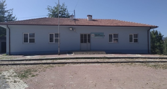 Deprem sonrası okul kapatıldı