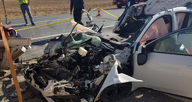 Okula giden öğretmenler kaza yaptı: 1 ölü, 1 yaralı