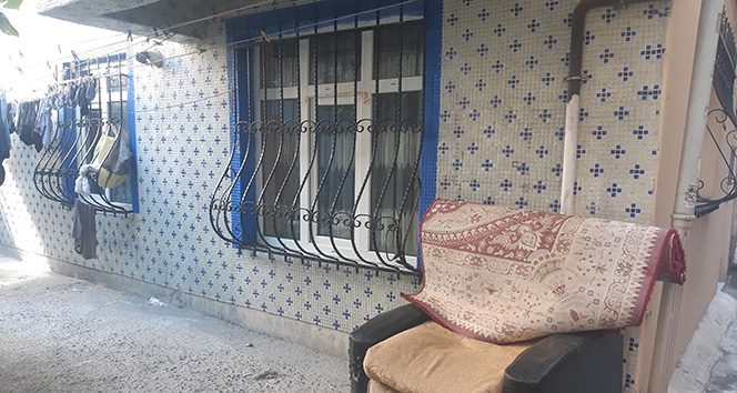 Sultangazi'de 16 yaşındaki çocuk, annesini döven babasını öldürdü